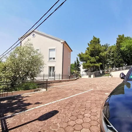 Apartman 50m Vom Entfernt By Interhome *