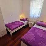 Apartment 50m Vom Entfernt By Interhome